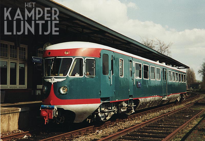 1. De Blauwe Engel bij station Kampen