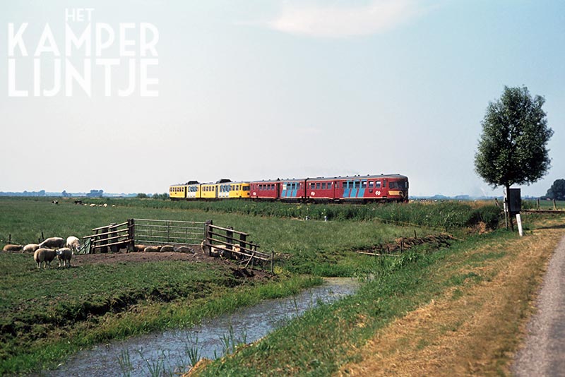 1h.  IJsselmuiden Bosjessteeg 11 juli 1983, NS 74 + 167 (foto Paul van Baarle)