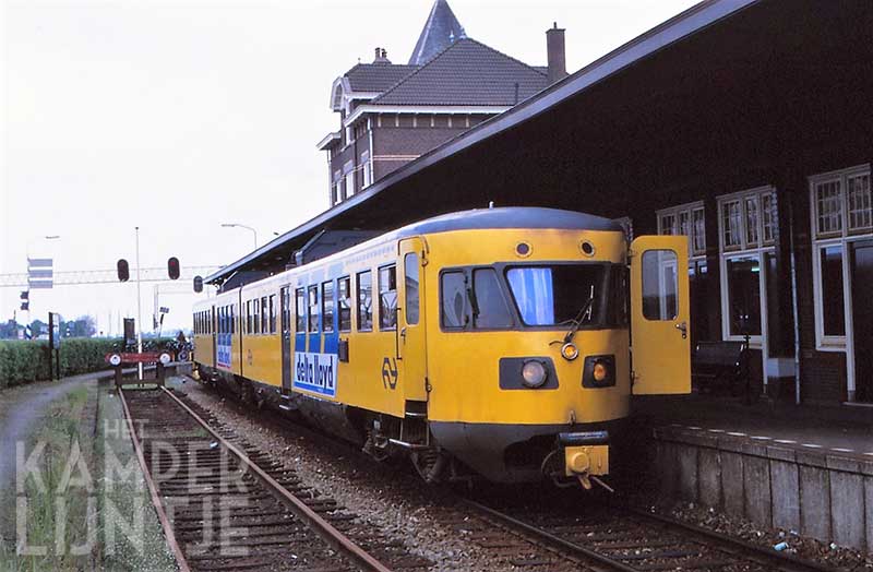2h.  Kampen 13 mei 1997, DE2 184 staat klaar voor vertrek naar Zwolle (foto Rein Maneschijn)