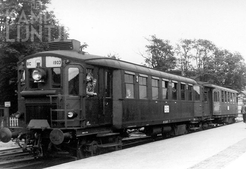 1. Zwolle, 20 juni 1948, omBC 1903 en omC 1921 staat voor vertrek gereed naar Kampen