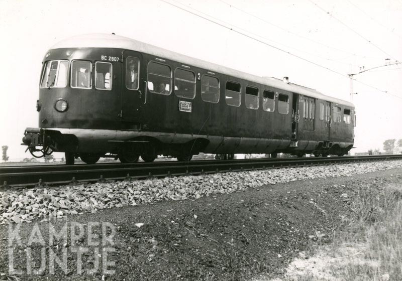 9. Dieselmotorrijtuigen uit de omBC 2900-serie hebben in 1951 nog dienst gedaan op het Kamperlijntje