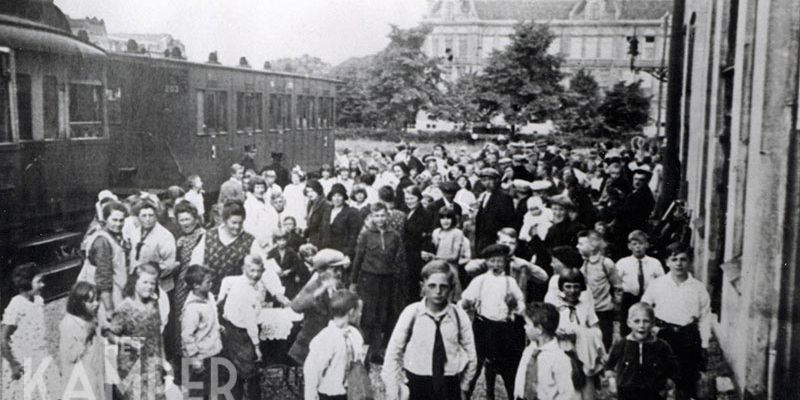 5. Schoolreisje vanaf station Kampen Zuid naar Hattem (coll. Remy Steller)