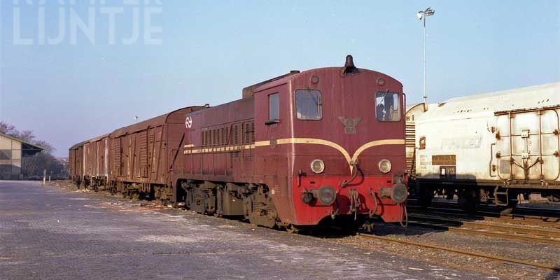 1c. Kampen 3 februari 1987, NS 2258 rangeert trein 760344 (foto Rein van Putten)