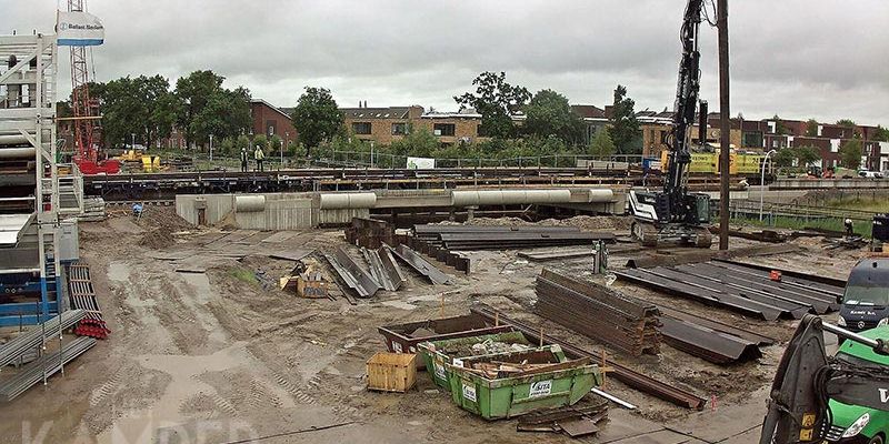 4o. Zwolle 12 juli 2017, het leggen van sporen bij station ZwolelStadshagen (foto ProRail)