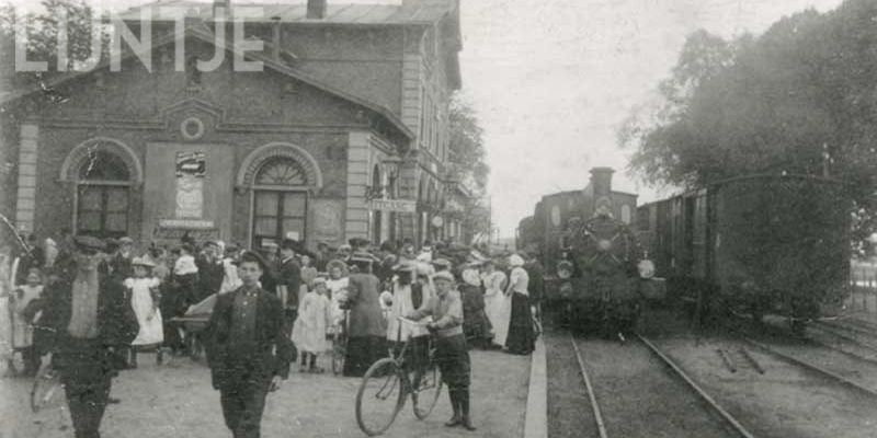 2. Aankomst kinderen uit vakantiekolonie Egmond aan Zee, omstreeks 1910