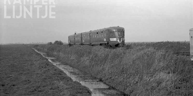 2e. Mastenbroek 20 september 1975, DE-2 69 bij km 95 als trein 8536 op weg naar Zwolle (foto J.G.C. van de Meene)