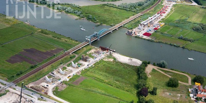 2f. Zwolle, juli 2009, spoorbrug in aanbouw