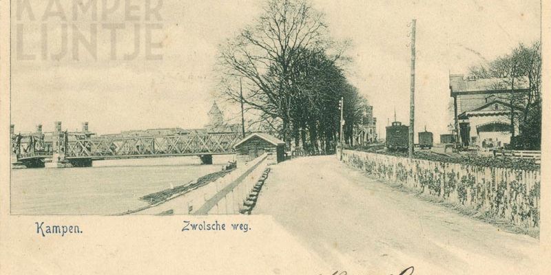 2. Zicht op IJsselbrug en station vanaf de Zwolse weg omstreeks 1900