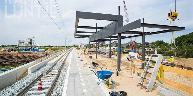 5b. Zwolle 16 augustus 2017, het geplaatste frame van de eerste kap (foto ProRail)