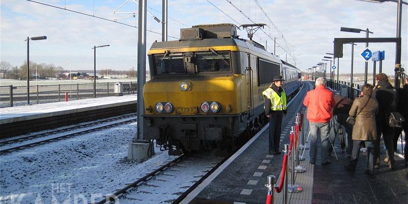 3a. Kampen 6 december 2012, aankomst koninklijke trein