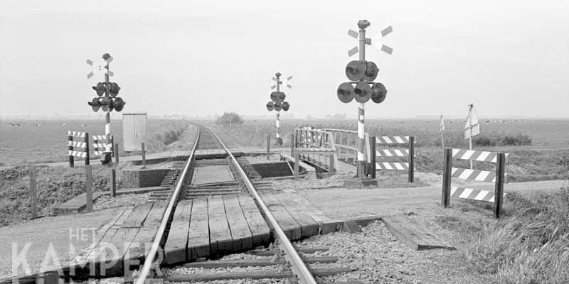 3f. Mastenbroek 20 september 1975, de lijn ter hoogte van km 94.9 (foto J.G.C. van de Meene)