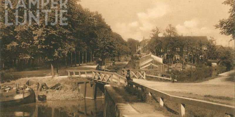 4a. Kruising Nieuweweg trekvaart en overweg rechts, omstreeks jaren 20