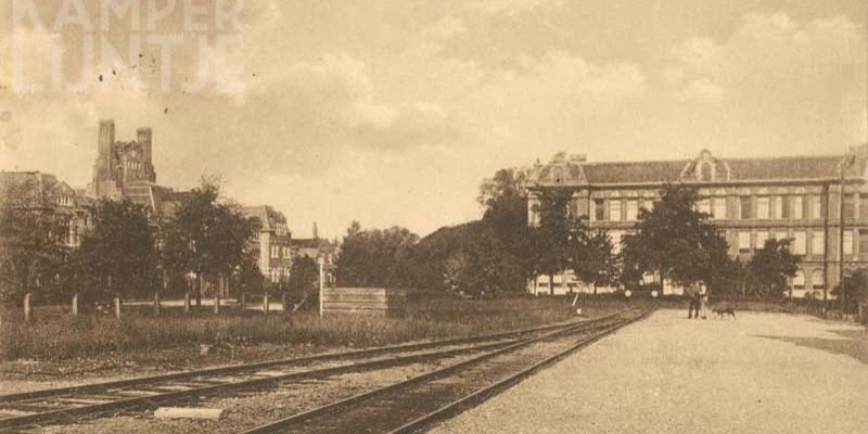 4e. Kampen, eindpunt station Kampen Zuid met op de voorgrond het kiezelperron