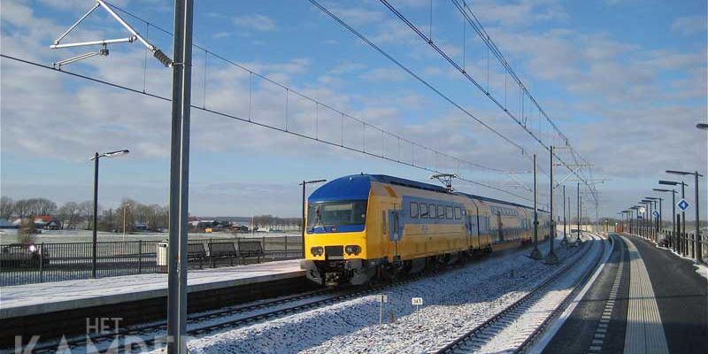 4. Kampen 6 december 2012, het nieuwste materieel van de NS de DDZ-7540 tijdens haar eerste rit als volgtrein met de overige genodigden