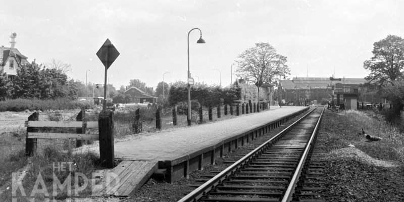 5d. Zwolle Veerallee 22 mei 1969, het verlaten perron van halte Veerallee (foto J.G.C. van de Meene)