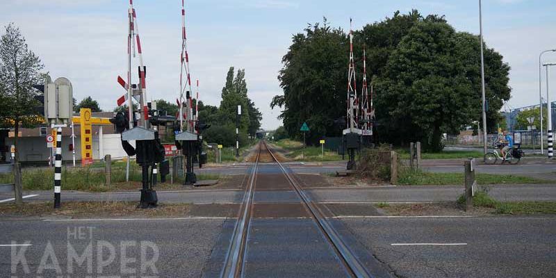 5. Veerallee anno 2013, het Kamperlijntje is hier nog ongewijzigd na de afbraak van de halte in 2000