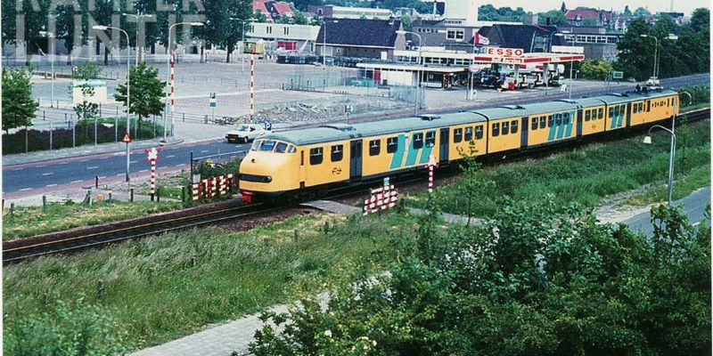 6b. Zwolle, 18 juni 1983, DE-3 145 op weg naar Kampen (foto Rob G. van der Pijl)