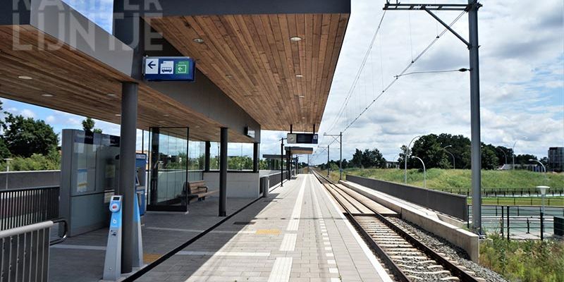 7c. Station Zwolle Stadshagen 15 juni 2019, perron (foto Kasper Haar)