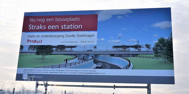 2a. Zwolle 18 januari 2017, bord met afbeelding toekomstig station Zwolle Stadshagen
