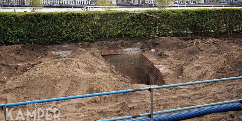 20p. Kampen 19 april 2017, opgegraven oude schutsluis bij station Kampen (foto Kasper Haar)