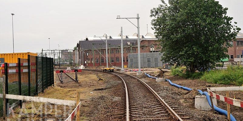 22f. Zwolle 7 juni 2017, de eerste masten zijn geplaatst (foto Kasper Haar)