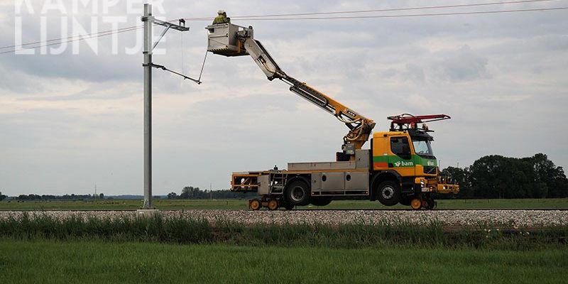 29z. Mastenbroek Bosjessteeg 13 juli 2017, er wordt gewerkt aan de bovenleiding (foto K. Haar)