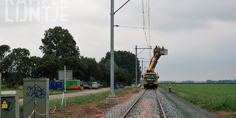 31d. Mastenbroek Bosjessteeg 16 juli 2017, er wordt op zondag nog druk gewerkt  (foto K. Haar)