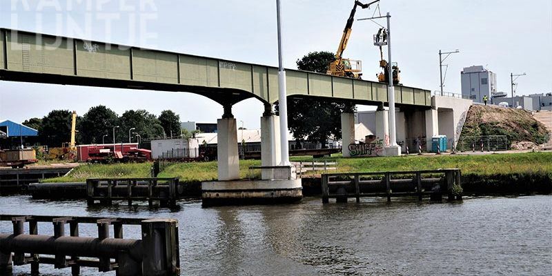 32y. Zwolle 19 juli 2017, de masten op nieuw gestort voetstukken (foto Kasper Haar)