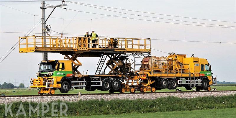 35j. Mastenbroek Bisschopswetering 26 juli 2017, er worden draden getrokken (foto K. Haar)