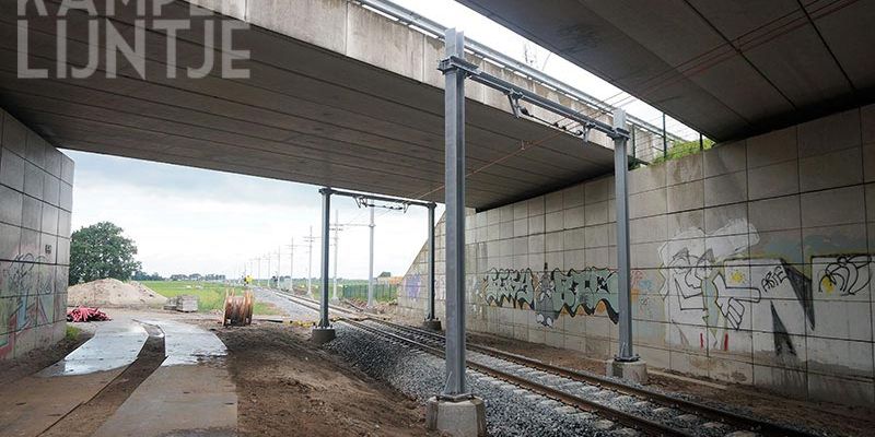 36o. Zwolle 30 juli 2017, bovenleiding onder N331 richting Scholtensteeg (foto K. Haar)