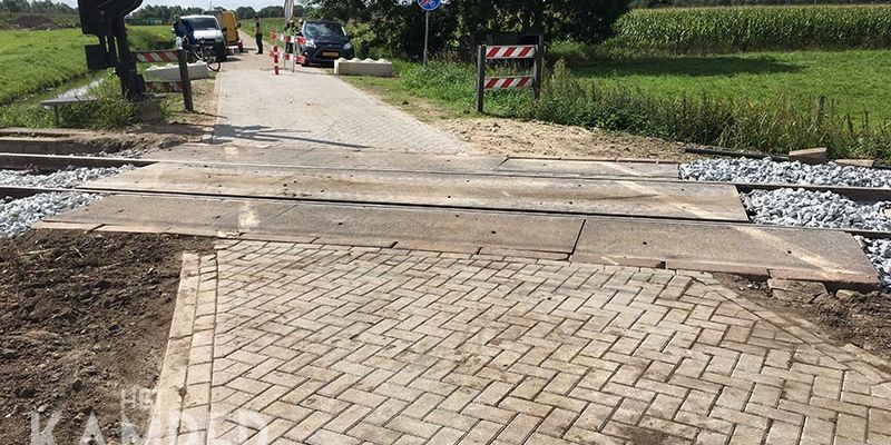 37g. Westenholte 11 augustus 2017, overweg Scholtensteeg na werkzaamheden (foto K. Haar)