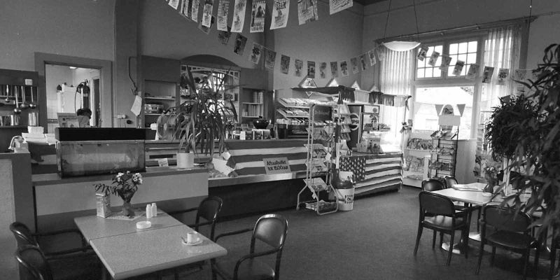 Kampen 1996, interieur Stationrestauratie (foto Freddy Schinkel)