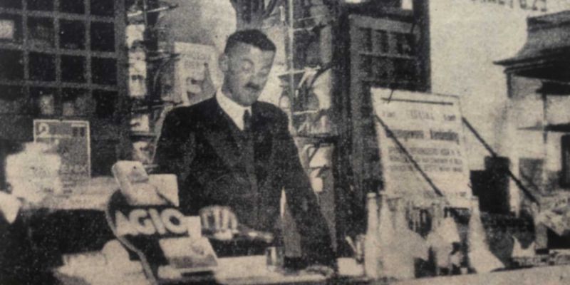 Kampen juli 1937, restauratiehouder Diender bij zijn 25-jarig jubileum (foto Kamper Courant)