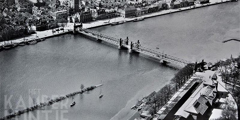 4. Vooroorlogse situatie sluis met links overweg (coll. K. Haar)