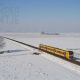  ’s Heerenbroek 4 februari 2012, NS 3403 in een besneeuwd landschap (foto Sytze Holwerda)